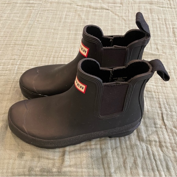 Hunter Original Waterproof Chelsea Rain Boot - Picture 6 of 9